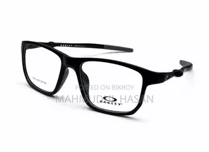 Oakley Eyewear Frame For Sports Look
