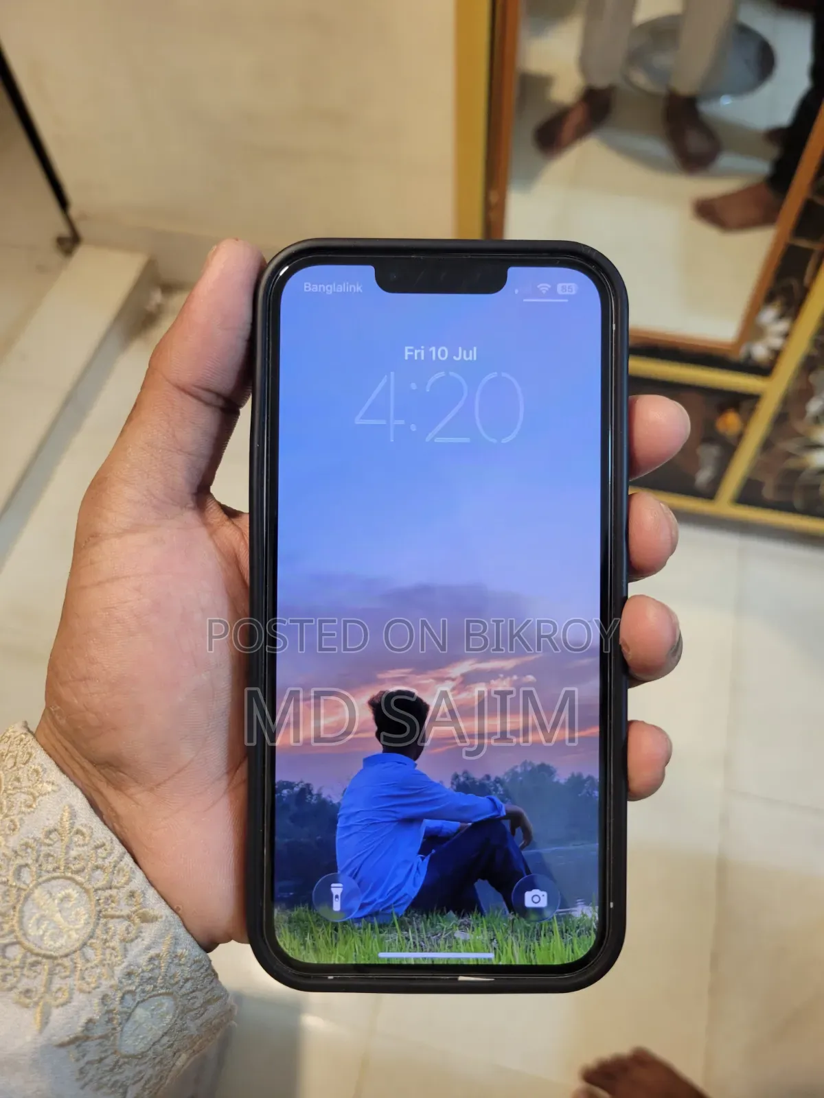 আই-প্রো ১২৮ জিবি হোয়াইট