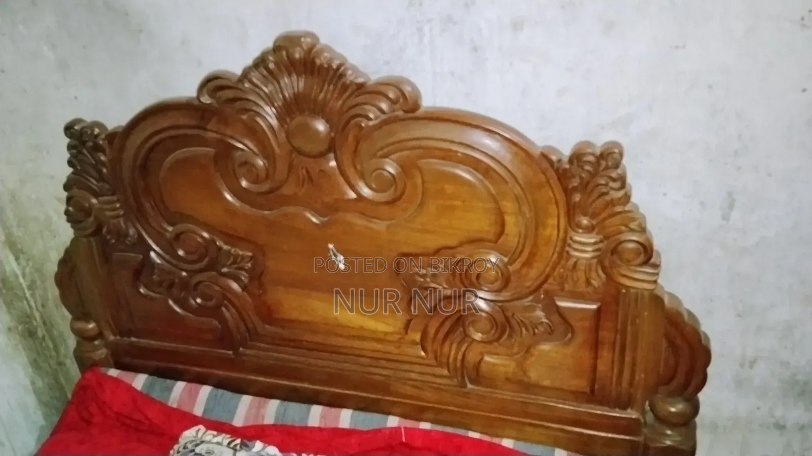 মেহগনি কাঠ এর সিঙ্গেল খাট