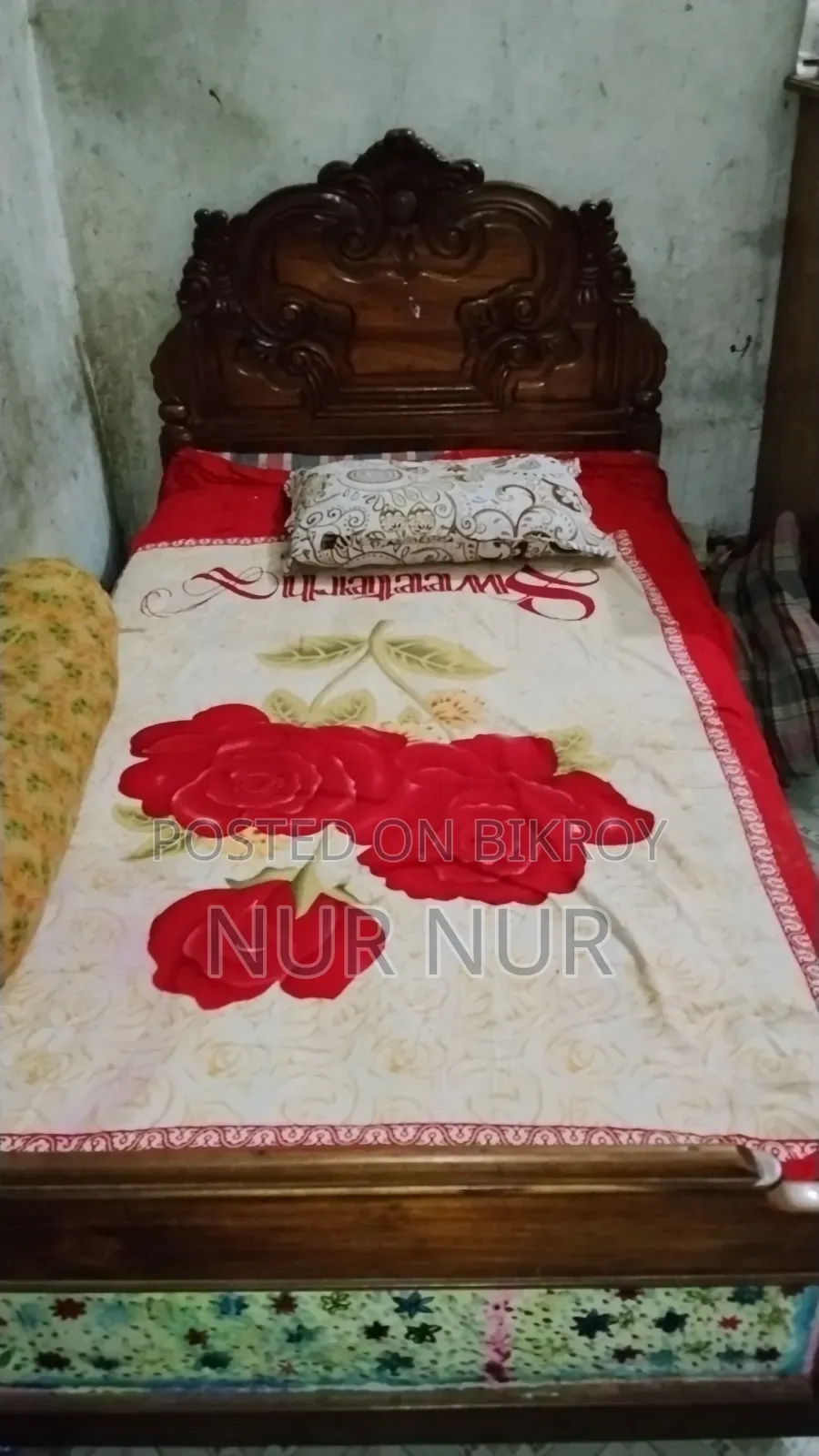 মেহগনি কাঠ এর সিঙ্গেল খাট