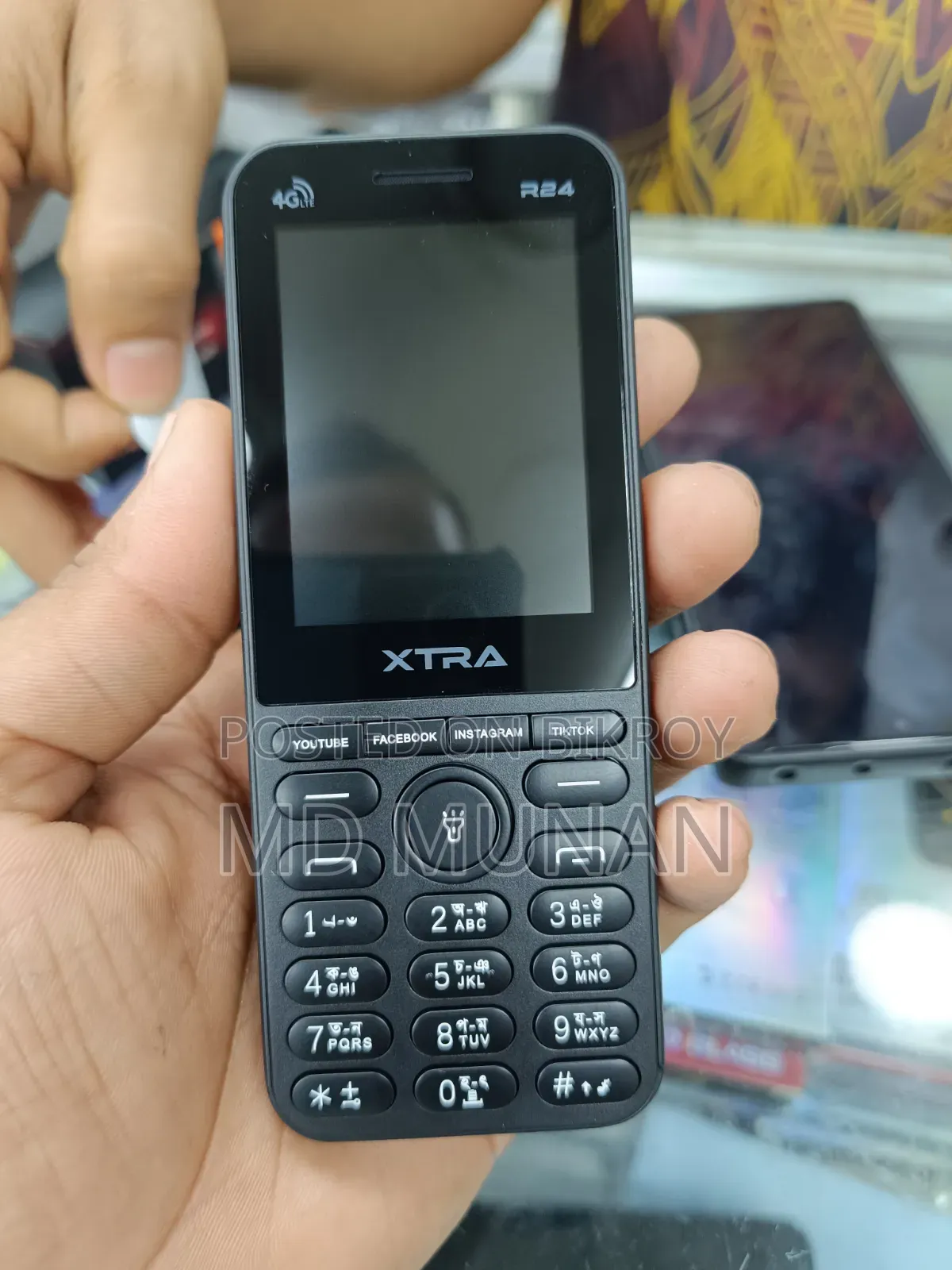 New Xtra R24 Black
