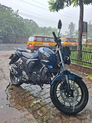 ইয়ামাহা এফজেড ২০২০ নীল