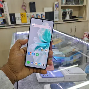 Vivo V30e 128 GB Red