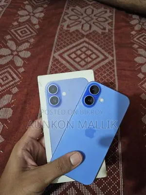 Apple iPhone 16 128 GB Blue