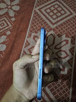 Apple iPhone 16 128 GB Blue