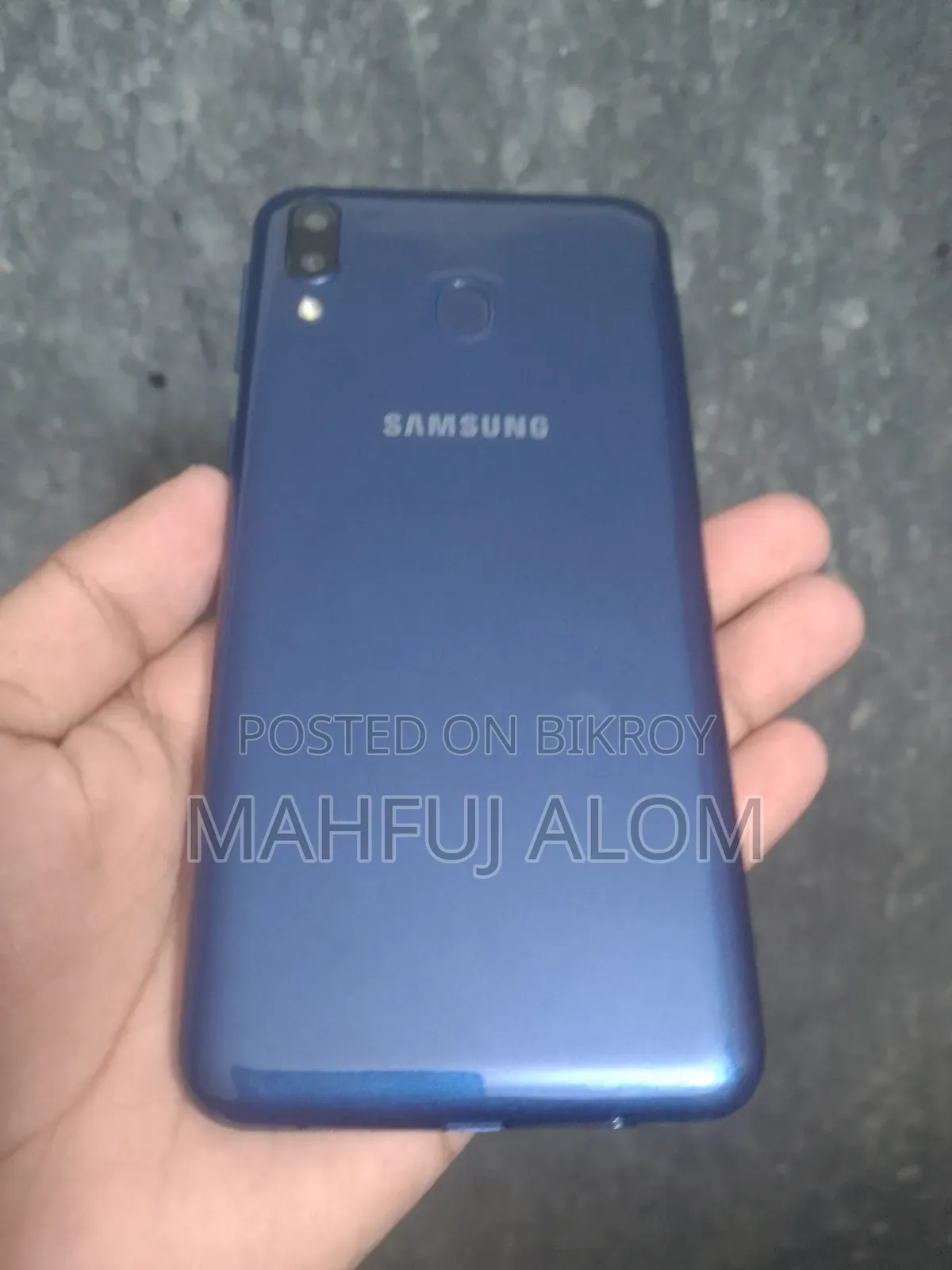 Samsung Galaxy M20 32 GB Black