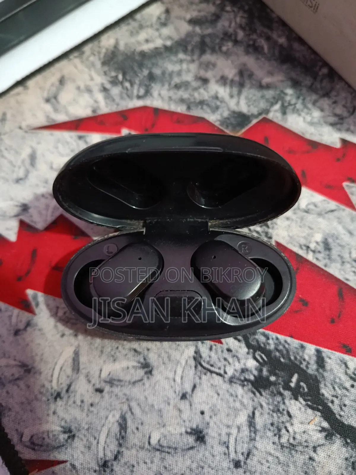 ২ টা Bluetooth সেল করা হবে