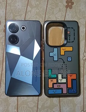 Tecno Camon 20 256 GB Purple