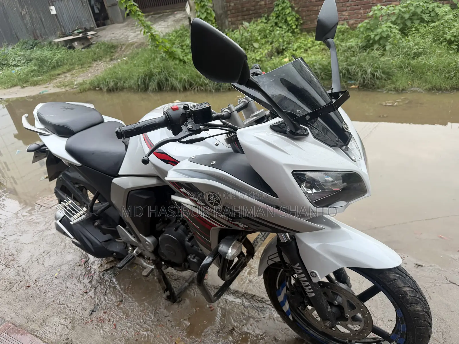 Yamaha 2017 White