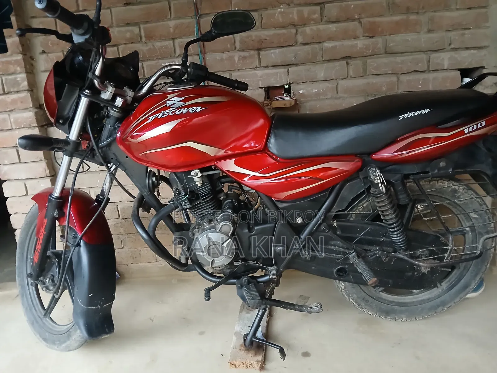 Bajaj Discover 100 2013 Red