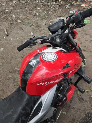 New TVS Apache RTR 160 4V 2021 Red