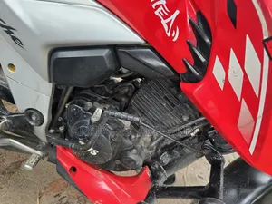 New TVS Apache RTR 160 4V 2021 Red