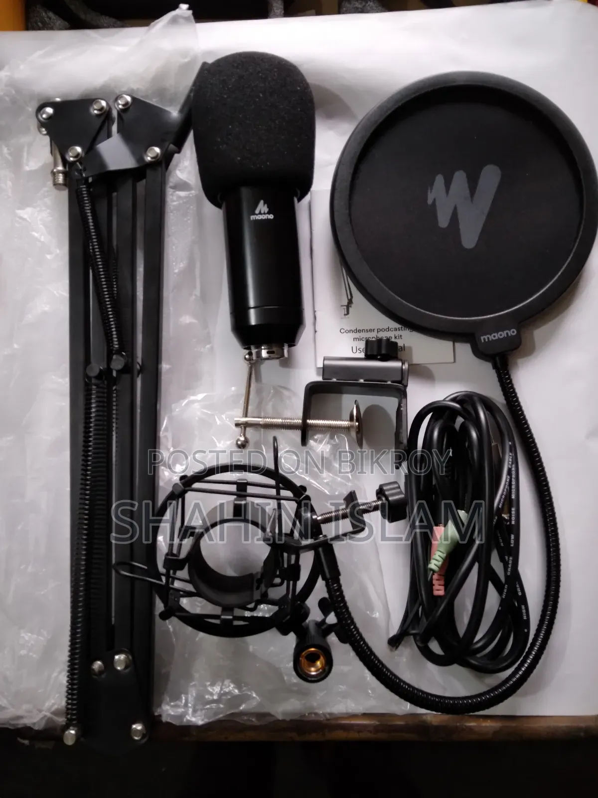 Maono AU-A03 Professional Condenser Studio Microphone