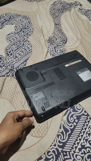 Laptop Toshiba Satellite C665 4GB Intel Core 2 Duo SSD 128GB