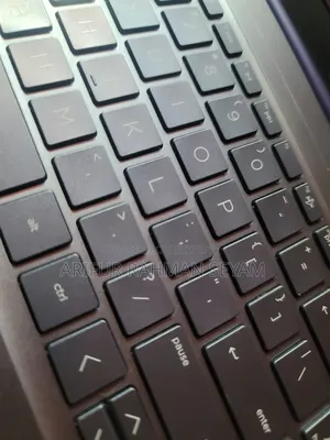 Laptop HP Pavilion 15-Eh0050wm 8GB AMD Ryzen 5 SSD 512GB