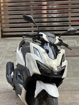 Honda 2025 White