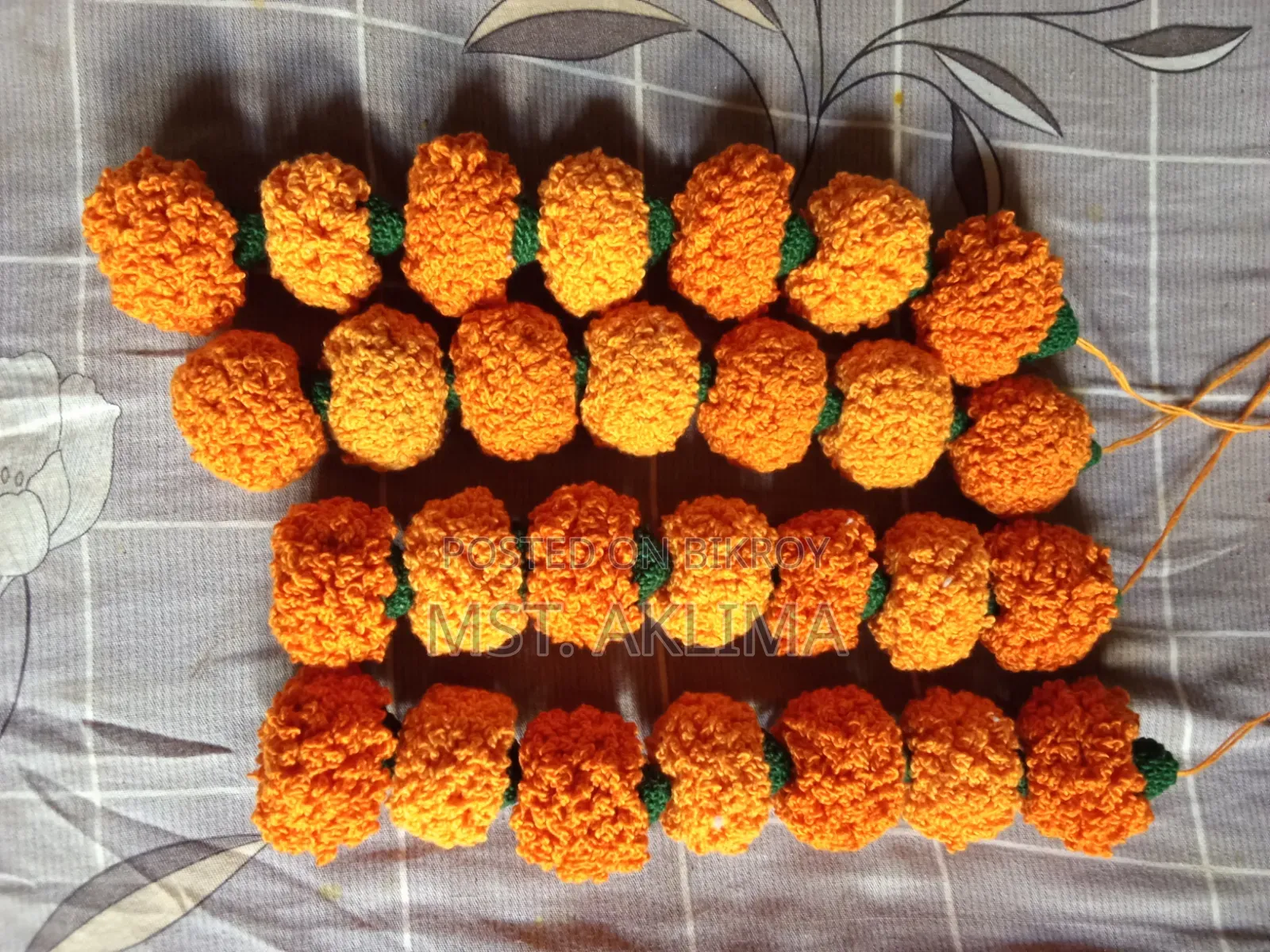গাঁদা ফুলের গাজরা