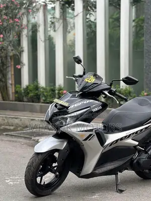 Yamaha 2024 Black