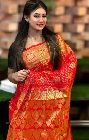 সিল্ক কাতান বেনারসি শাড়ি