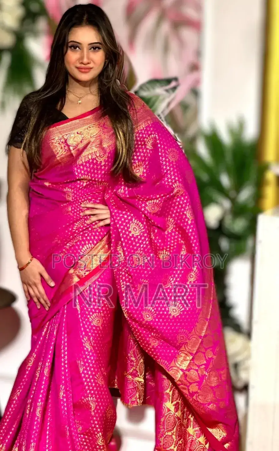 সিল্ক কাতান বেনারসি শাড়ি