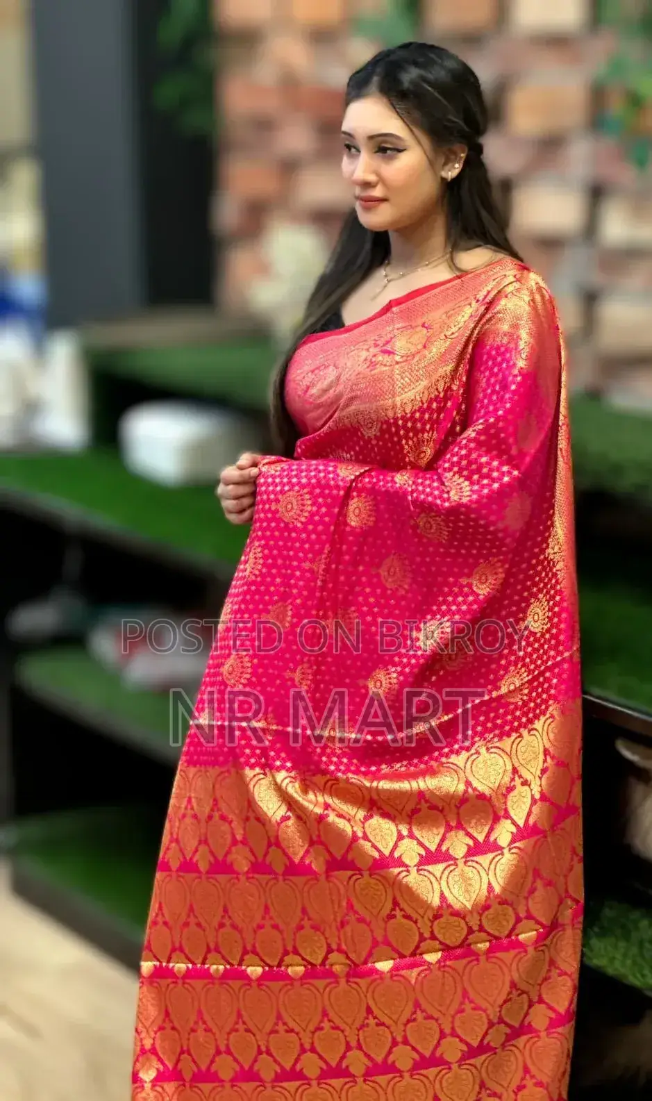 সিল্ক কাতান বেনারসি শাড়ি