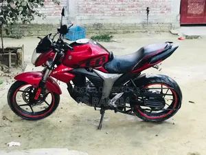 Suzuki Gixxer Monotone 2017 Red