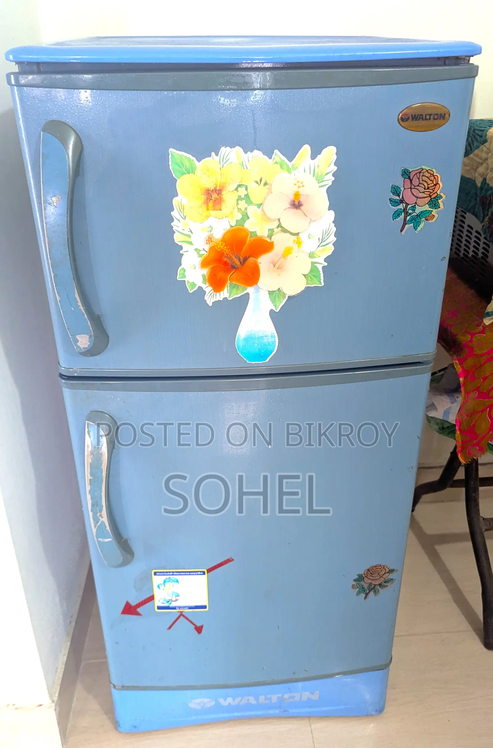 This Walton 160-liter fridge in good running condition is for sale.