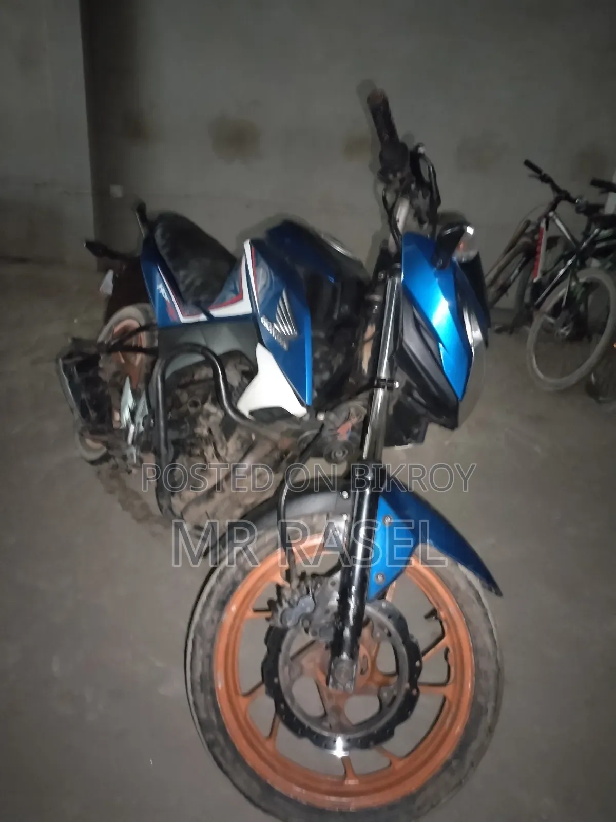Honda Hornet 2021 Blue