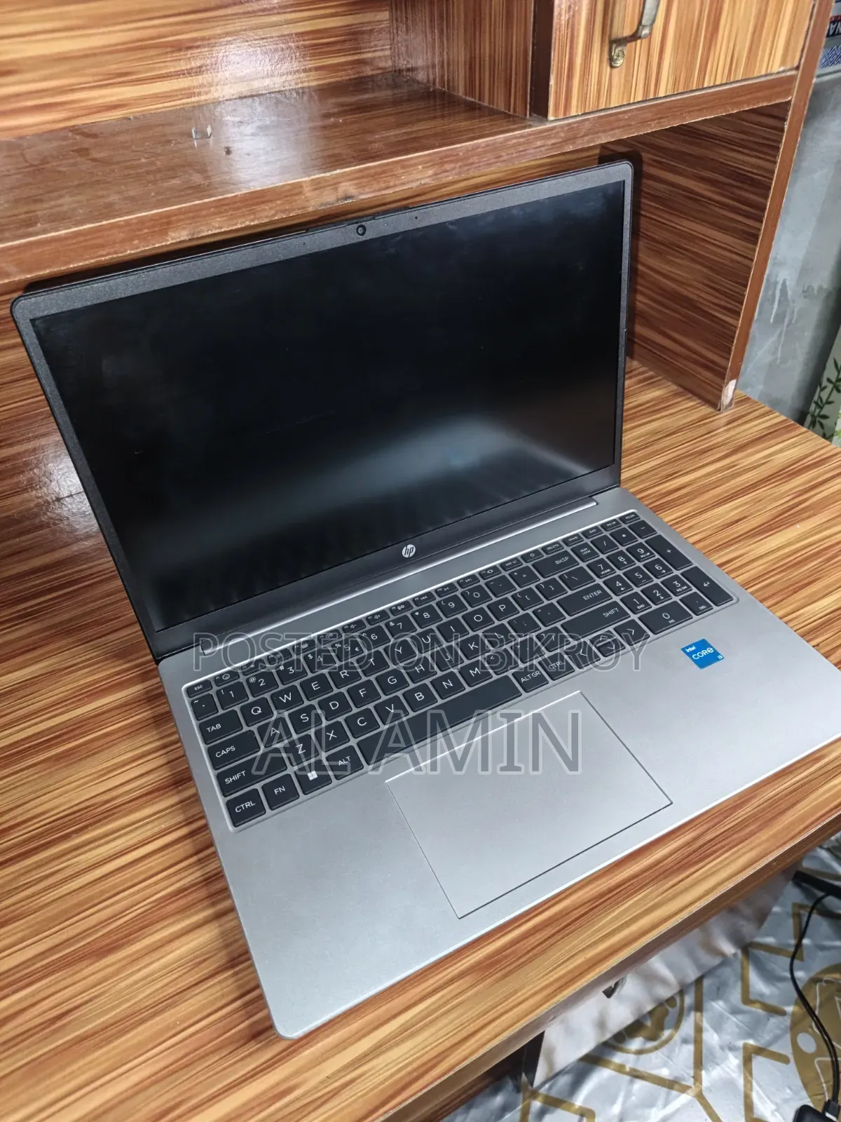 Laptop HP 250 G10 8GB Intel Core i3 HDD+SSD 1TB