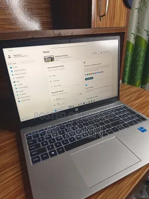 Laptop HP 250 G10 8GB Intel Core i3 HDD+SSD 1TB