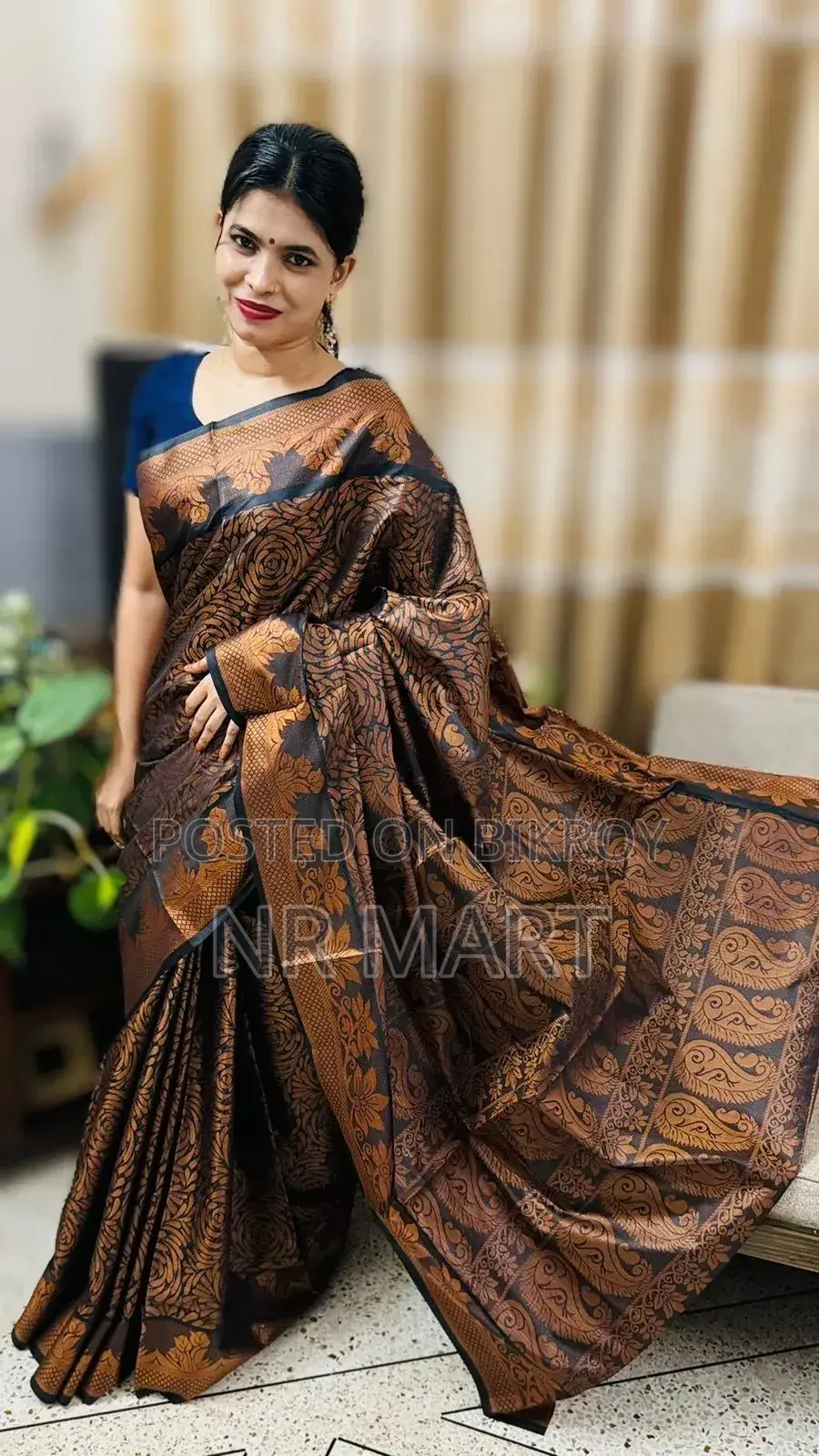 Original Sirajganj Silk Katan Saree with enchanting design.