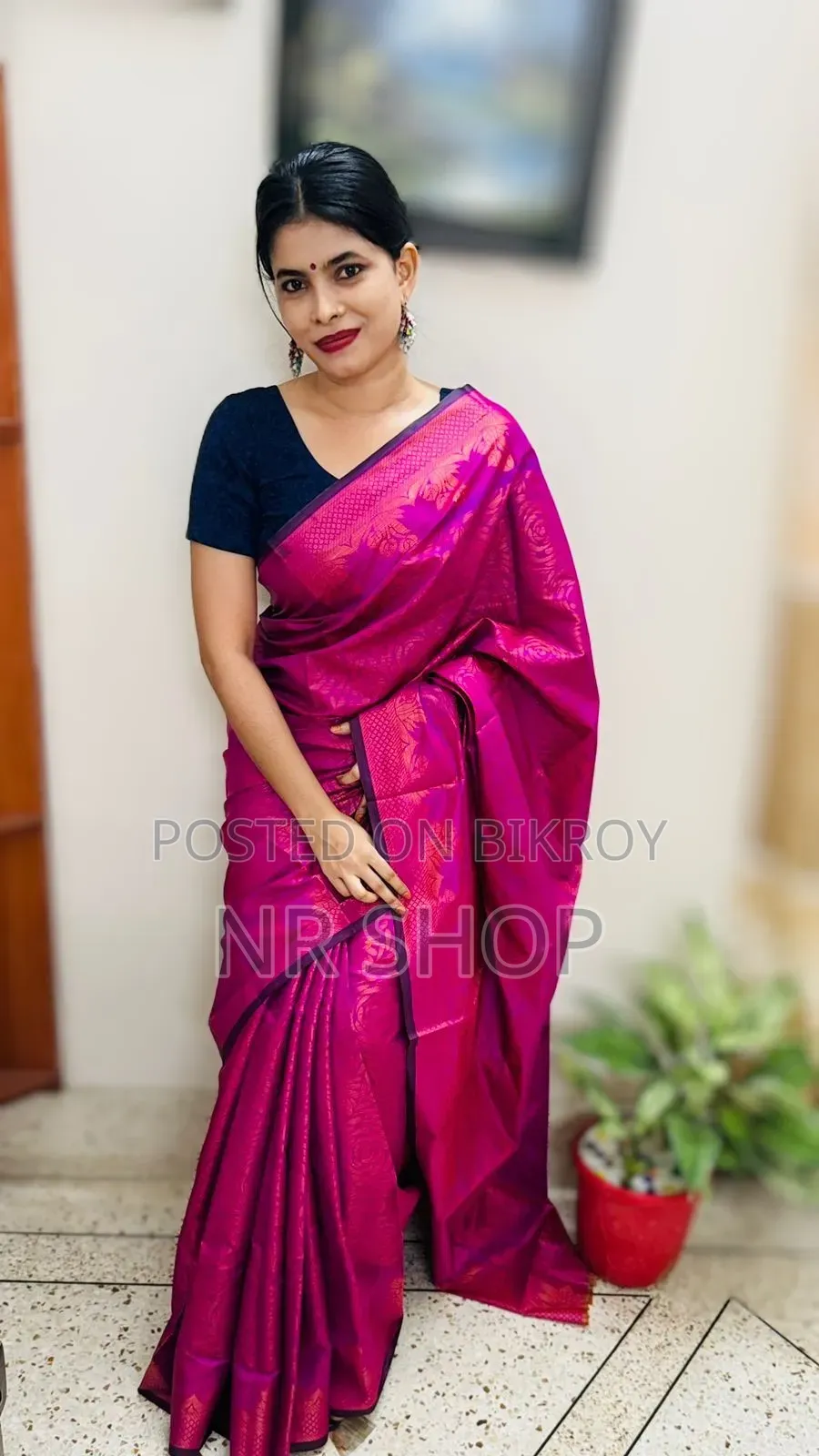 Original Sirajganj Silk Katan Saree with enchanting design.