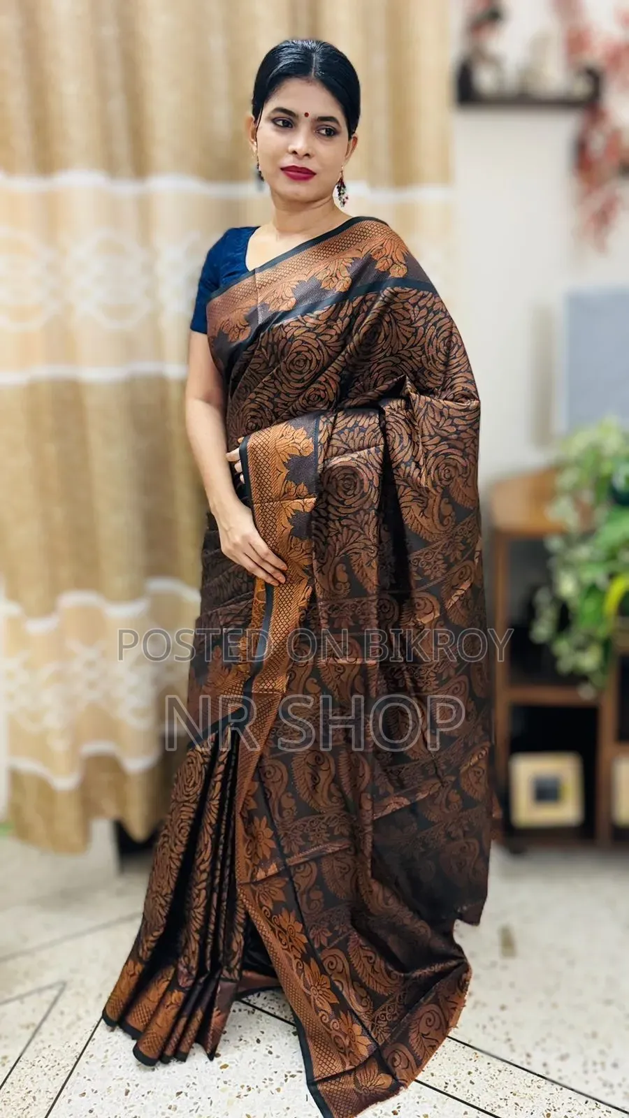 Original Sirajganj Silk Katan Saree with enchanting design.
