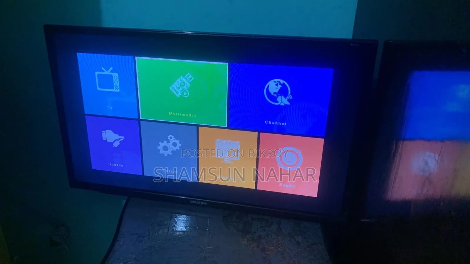 32” LED TV – Like New – For Sale