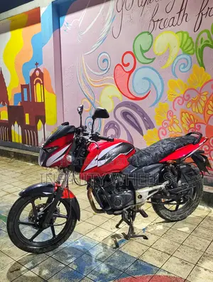 বাজাজ পালসার ১৫০ ২০১১ রেড