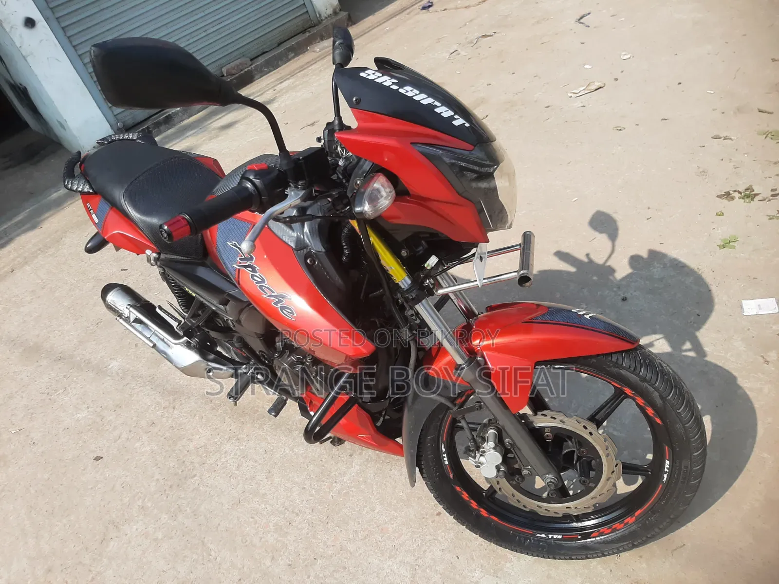 টিভিএস অ্যাপাচি আরটিআর ১৬০ ২ভি ২০১৪ লাল