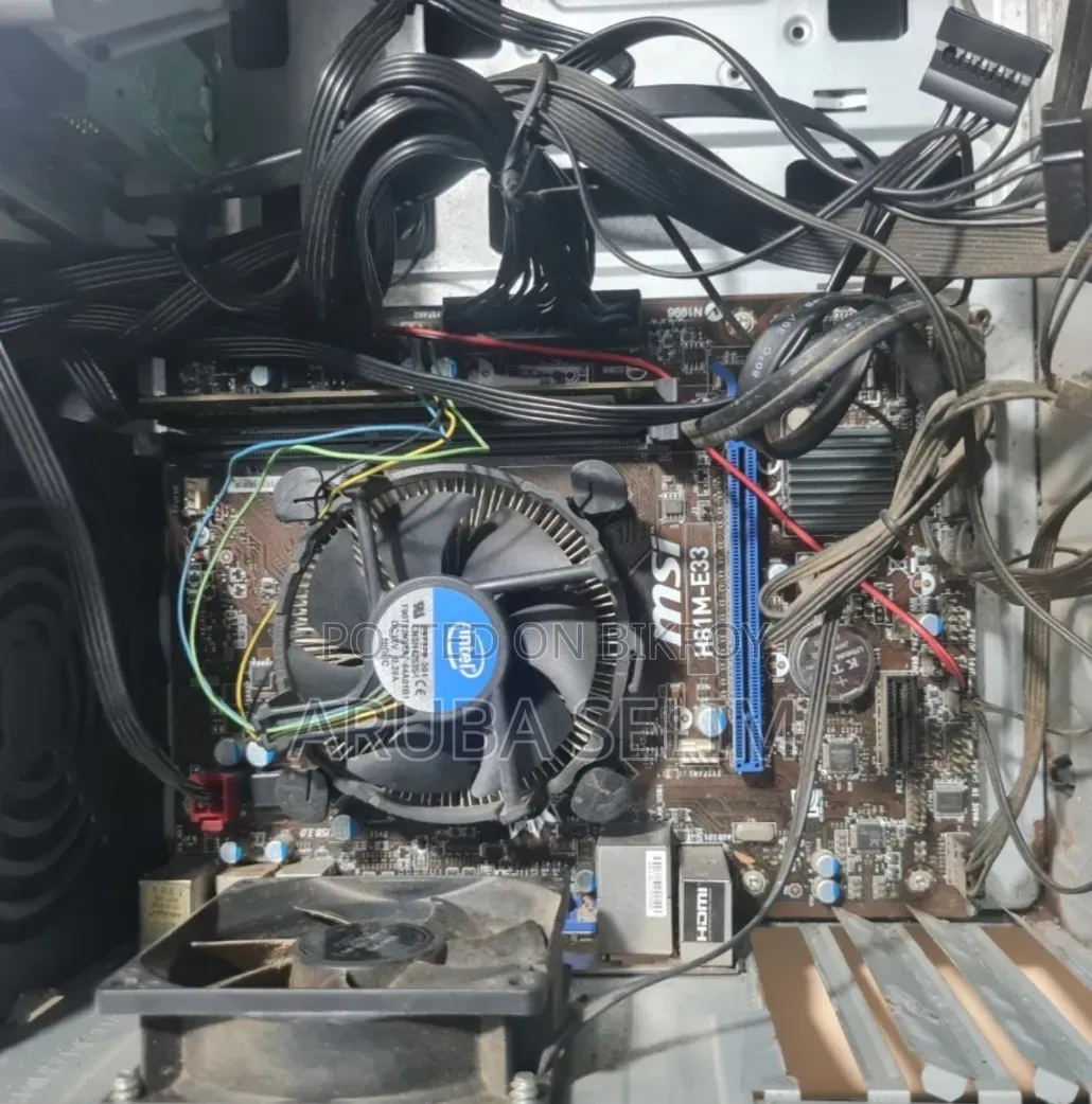 Desktop Computer MSI Model 2GB Intel Pentium HDD 700GB