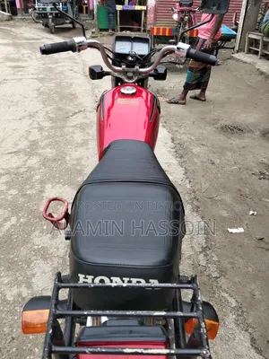 Honda CG110 2001 Red