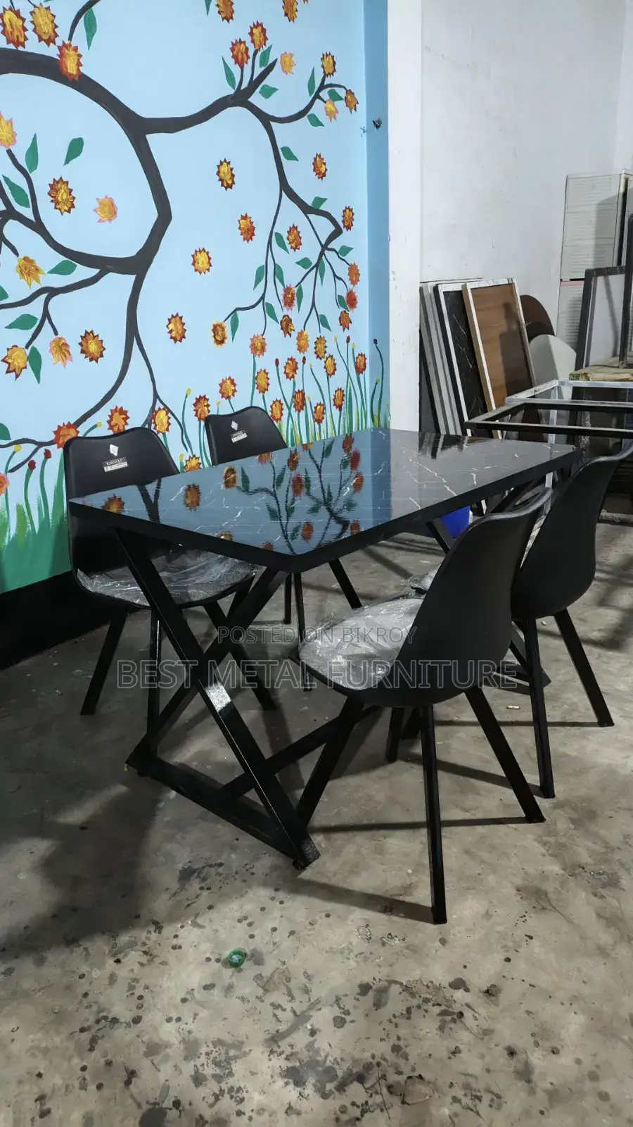 Modern Design 4-Chair Dining Table Set