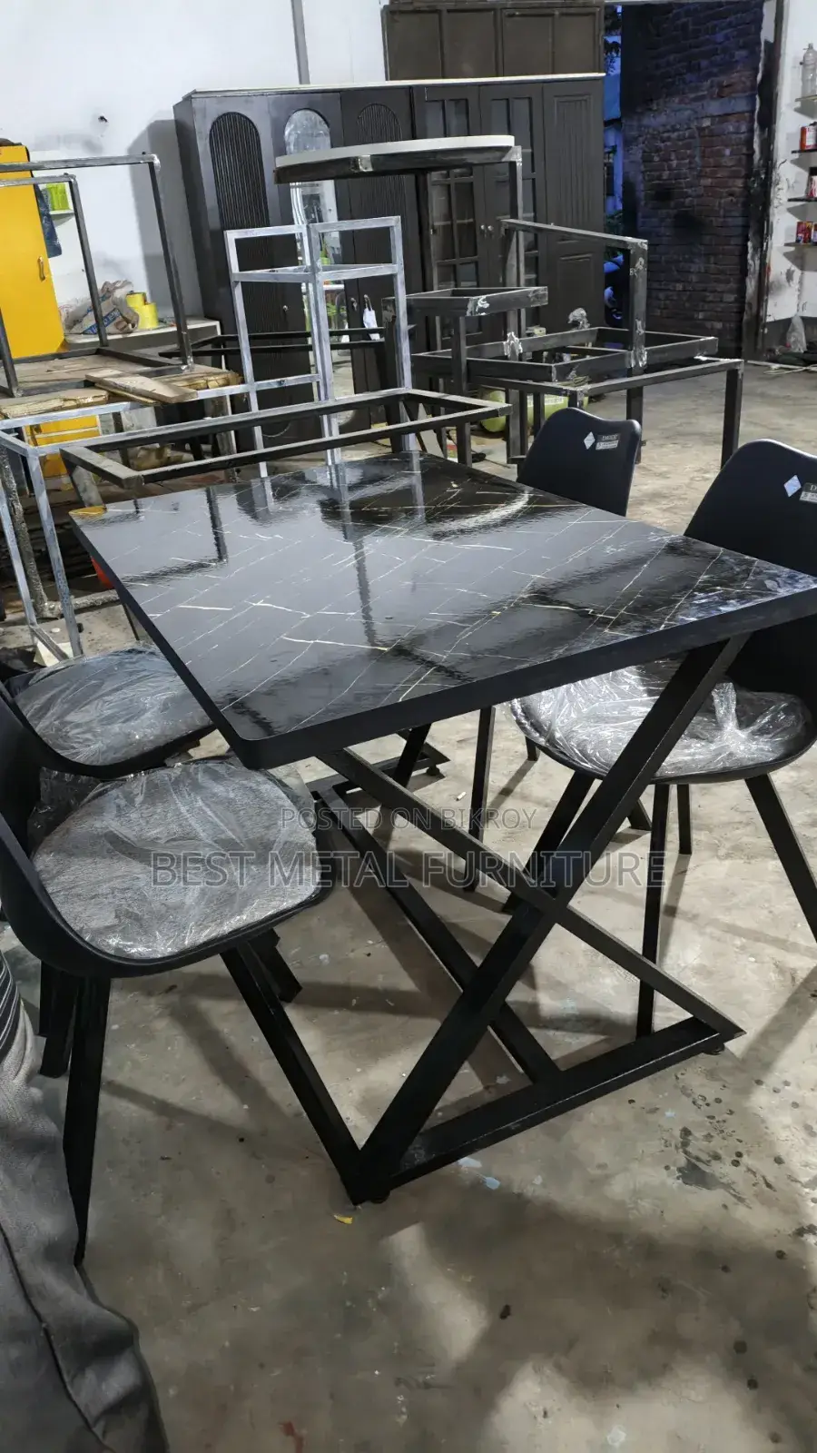Modern Design 4-Chair Dining Table Set