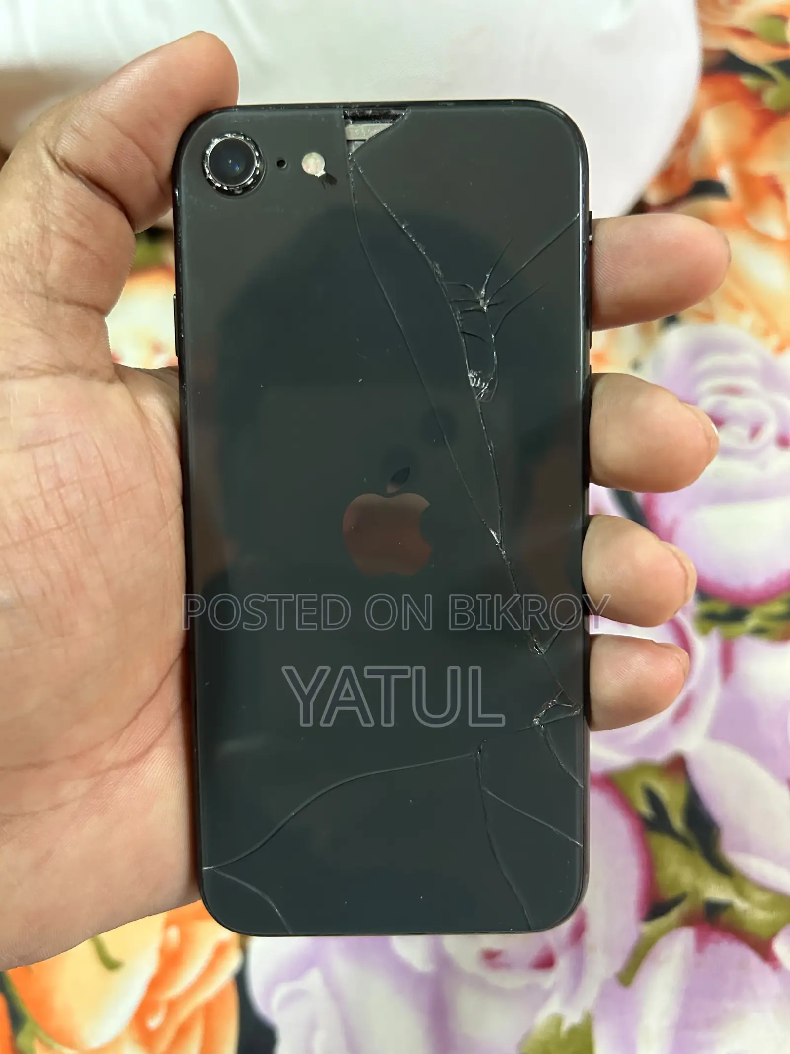 Apple iPhone SE 64 GB Gray