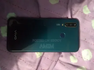 Vivo Y12 64 GB Blue