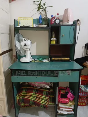 অটবি কম্পিউটার টেবিল