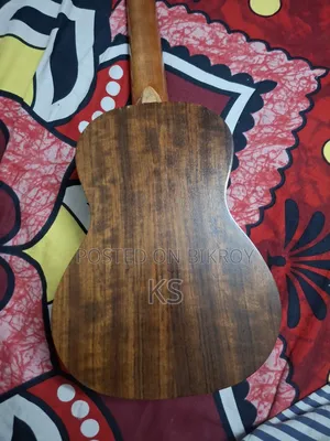 Ukuleles Custom