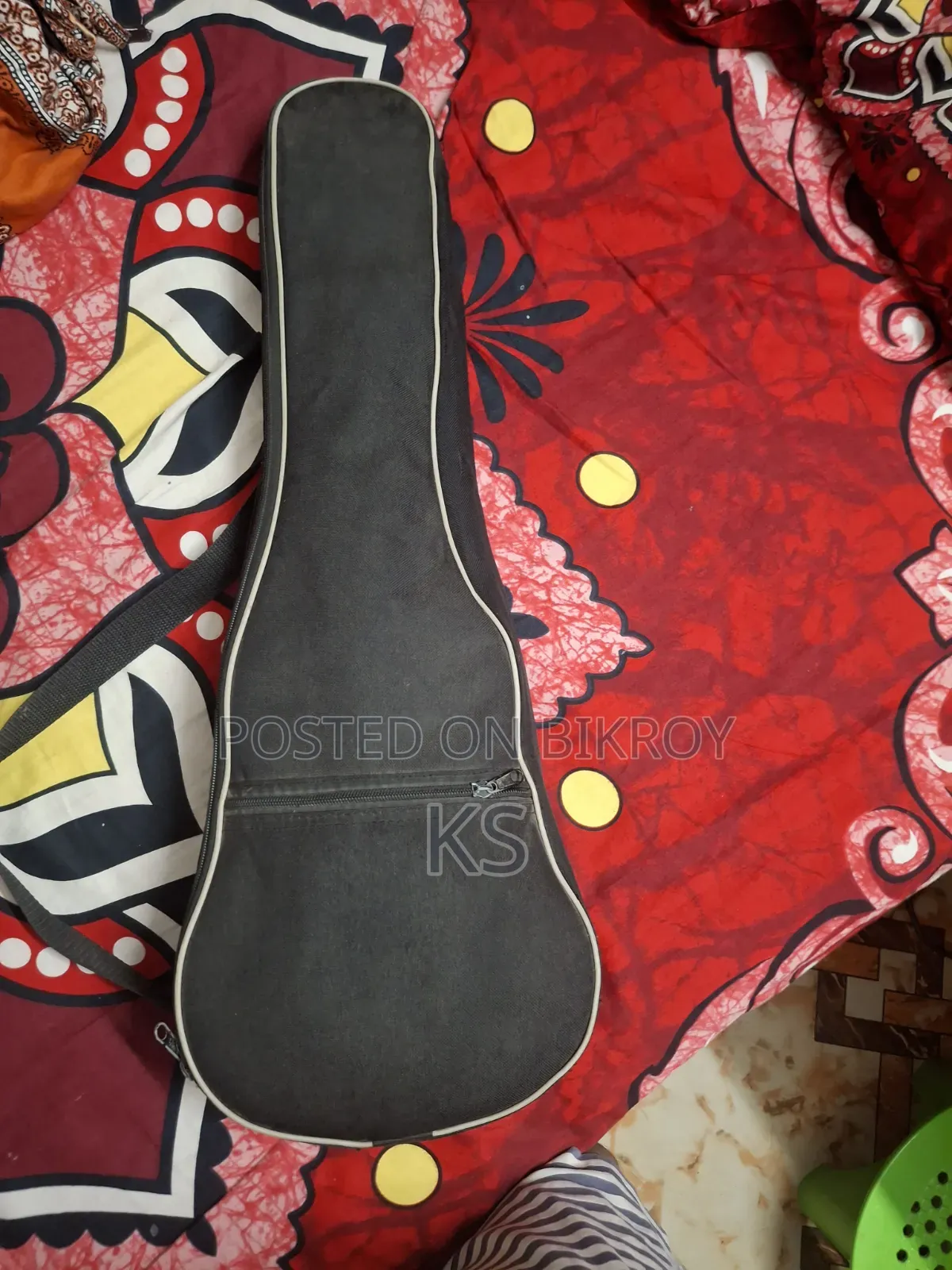 Ukuleles Custom