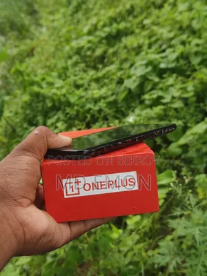 ওয়ানপ্লাস ১০ প্রো ২৫৬ জিবি কালো