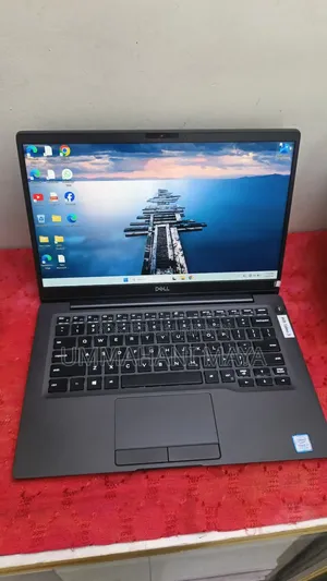 Laptop Dell Latitude 7300 16GB Intel Core I7 SSD 256GB