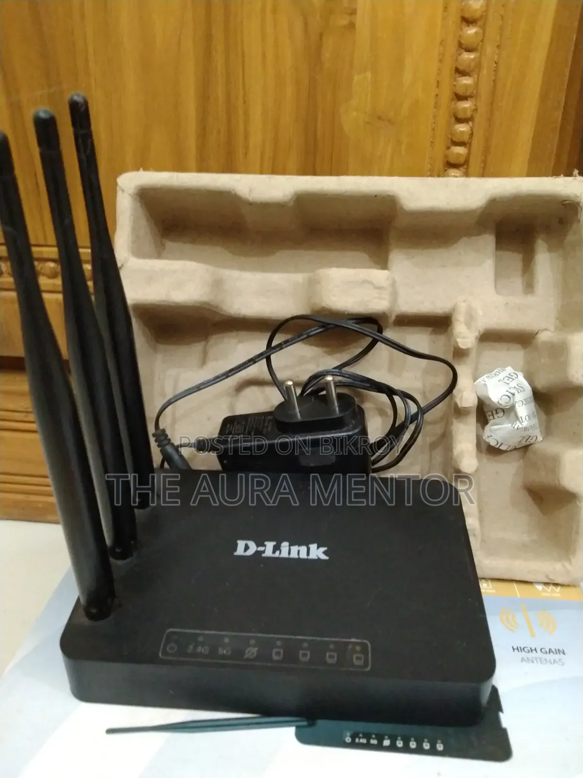 ডি-লিঙ্ক ডিআইআর-৮০৬আইএন এসি৭৫০ ডুয়াল-ব্যান্ড ওয়াইফাই রাউটার