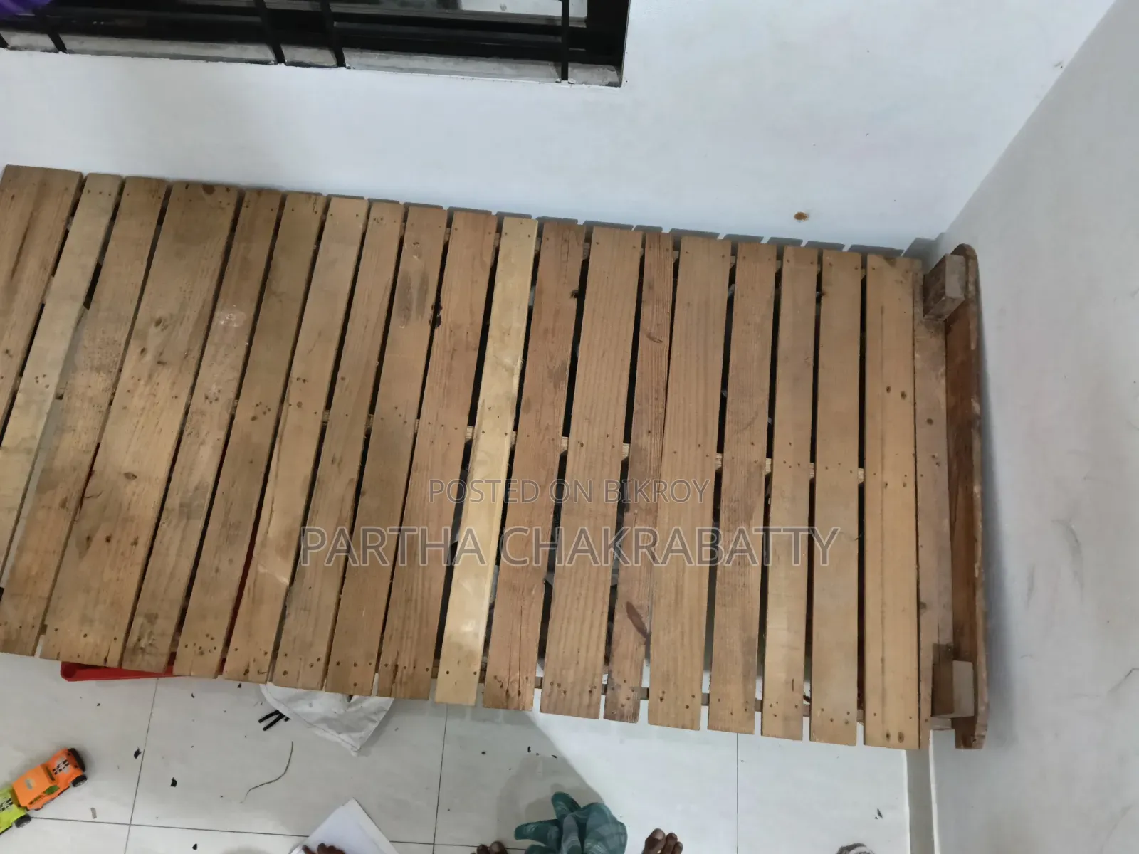 Choki, Wooden Bed, Khat