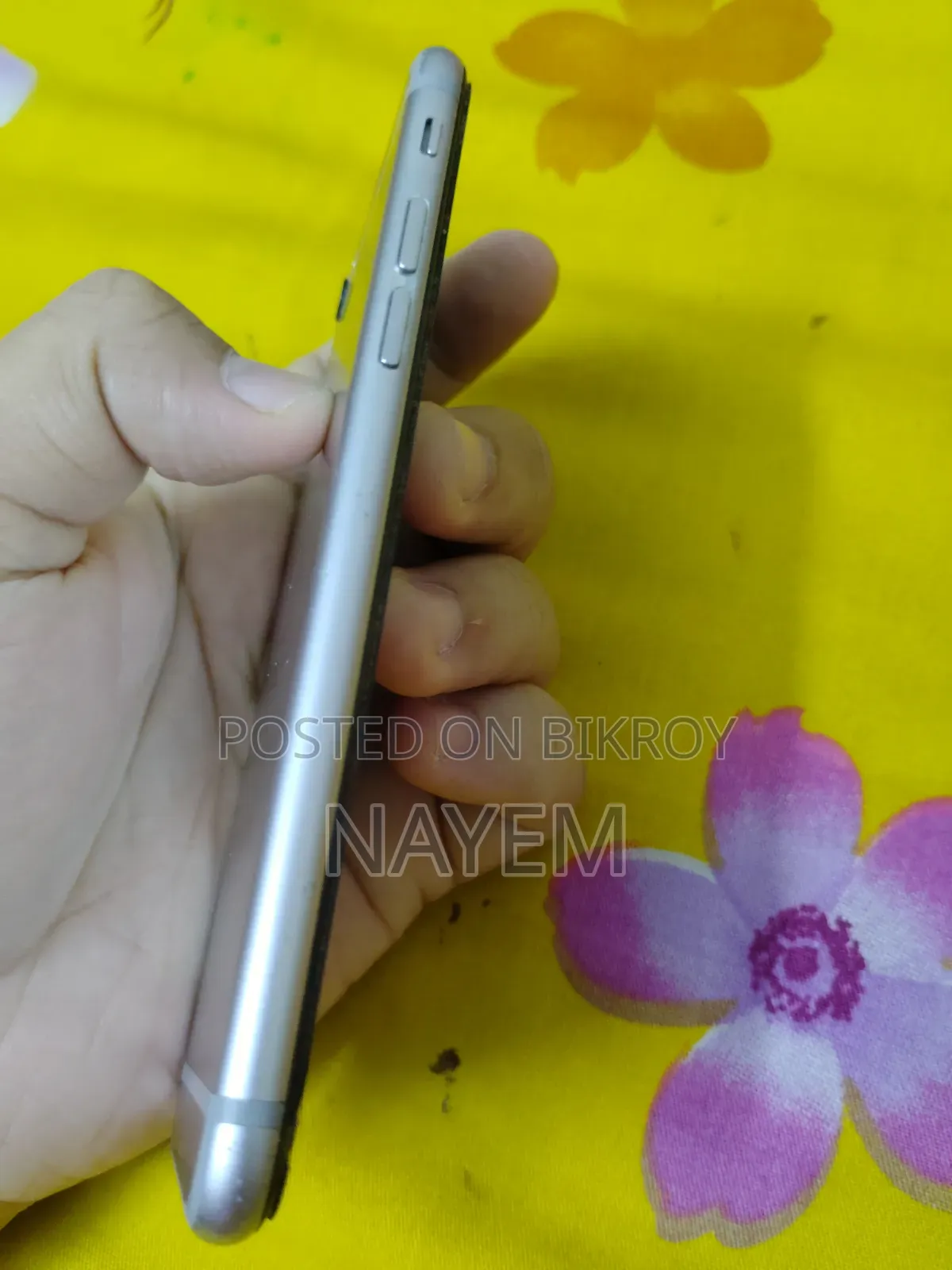 Apple iPhone 6s 64 GB Gray